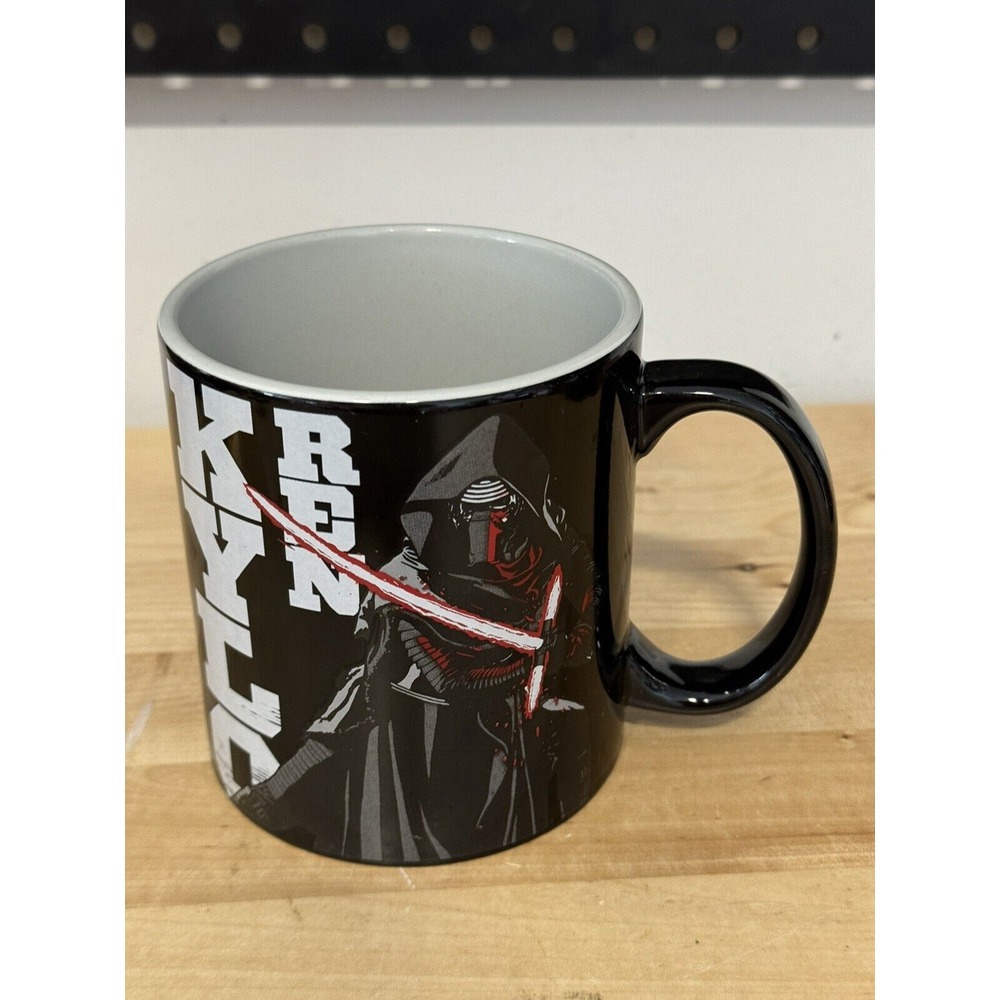 Star Wars Kylo Ren 20 oz.‎ Ceramic Mug - Red and Black